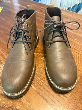 Portland Classic Brown Men's Chukka Boots — Lace-Up Comfort